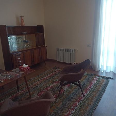 Spacious One Bedroom Apartment In The City Centre Jerevan Eksteriør billede