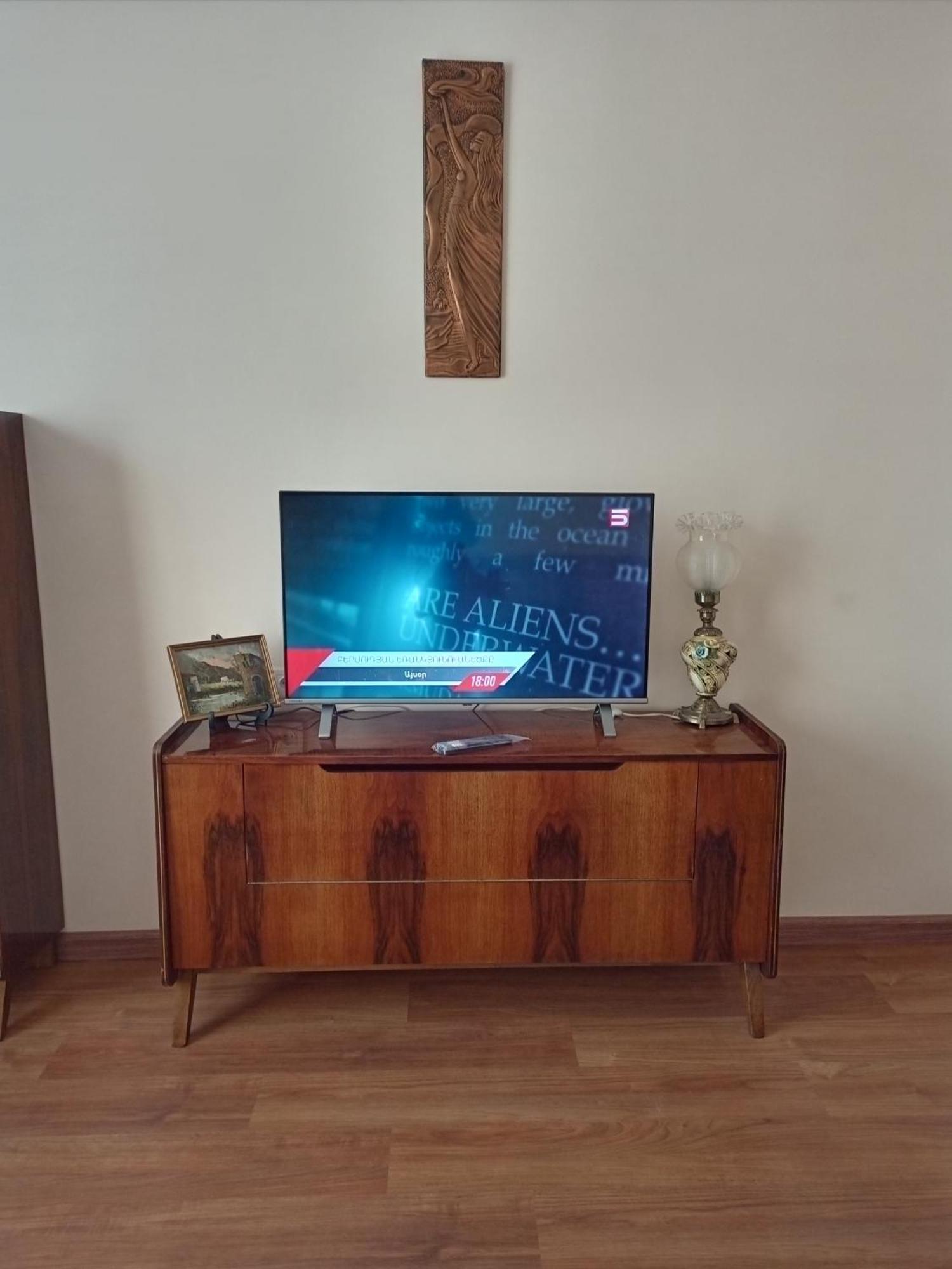 Spacious One Bedroom Apartment In The City Centre Jerevan Eksteriør billede